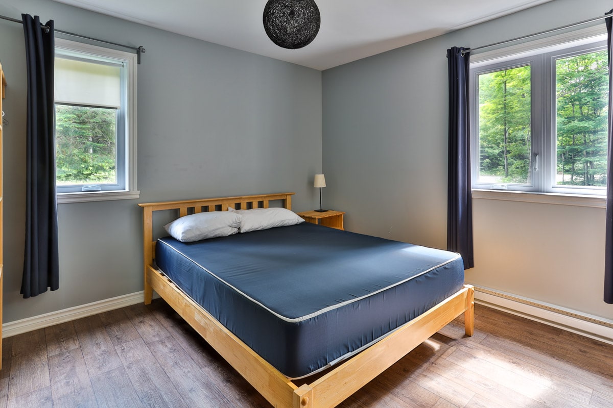 Phare Chalets Lanaudiere chambre 1 Phare Chalets Lanaudiere chambre 1