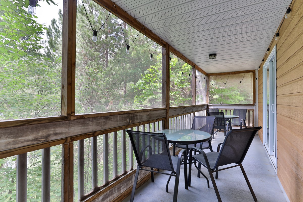 Villa des pins-Chalets Lanaudiere-veranda