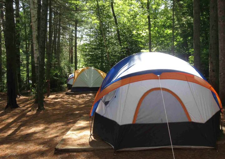Hébergement location d'un emplacement de camping chez Chalets Lanaudière